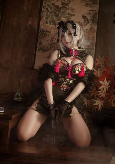 免费美女视频